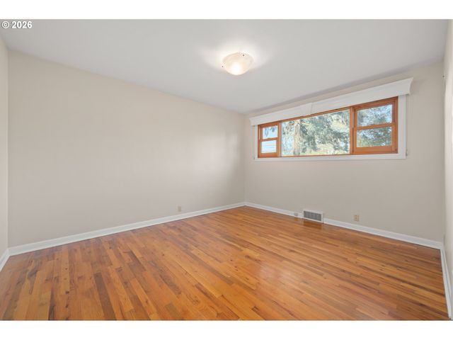 3450 DONALD St, Eugene, OR 97405