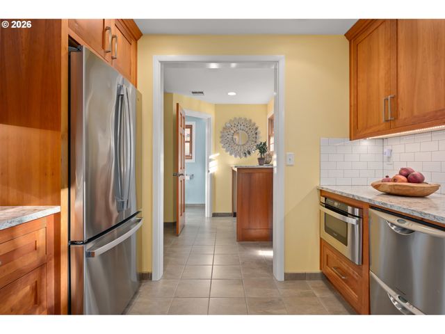 3450 DONALD St, Eugene, OR 97405