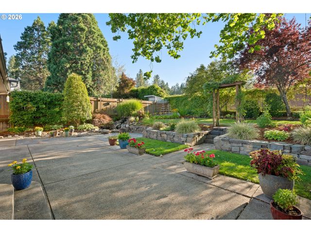 3450 DONALD St, Eugene, OR 97405