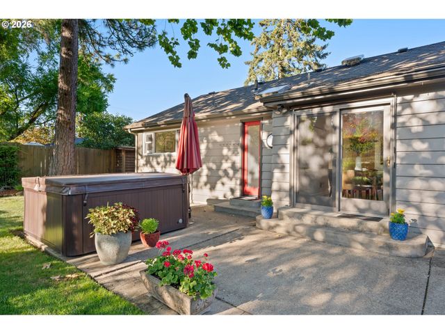 3450 DONALD St, Eugene, OR 97405