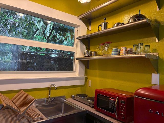 3447 Sheridan Ave 1, Miami Beach, FL 33140