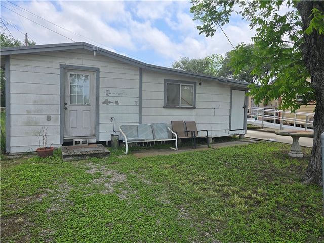 2230 Talisman St, Corpus Christi, TX 78416