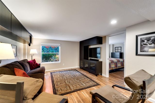 2311 Alarka Road, Bryson City, NC 28713