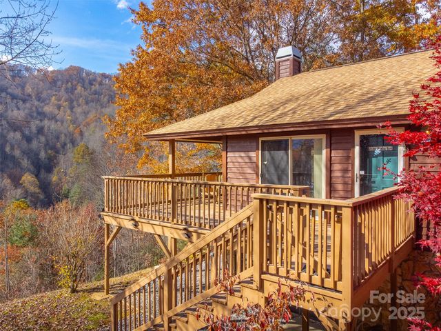 2311 Alarka Road, Bryson City, NC 28713