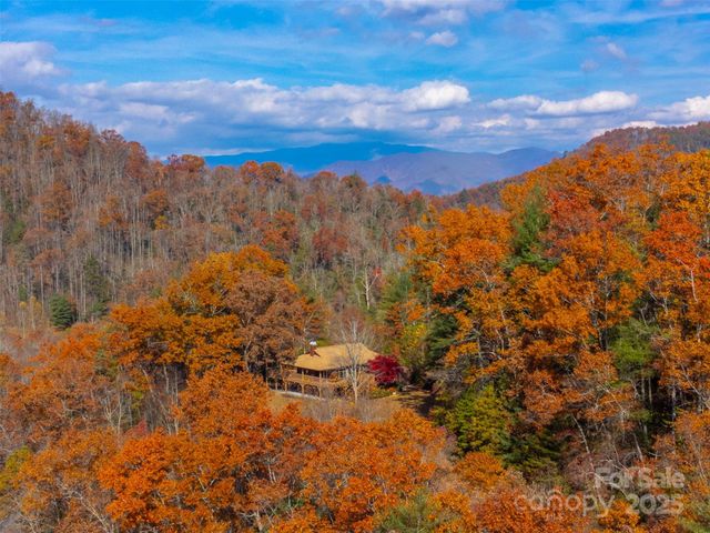 2311 Alarka Road, Bryson City, NC 28713