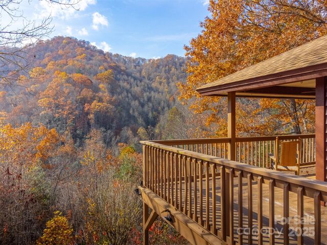 2311 Alarka Road, Bryson City, NC 28713