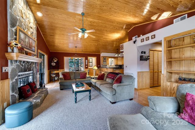 2311 Alarka Road, Bryson City, NC 28713