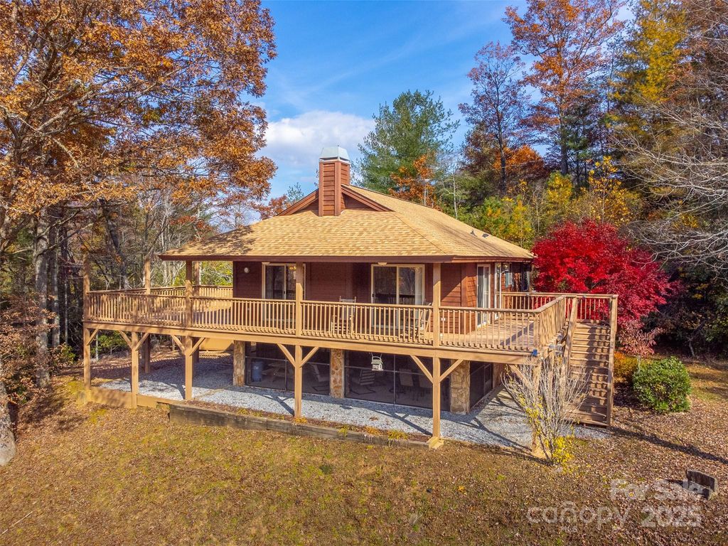 2311 Alarka Road, Bryson City, NC 28713