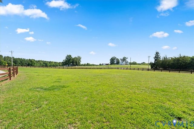 3137 Trenholm Rd, Powhatan, VA 23139