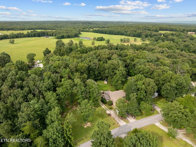 3213 Pueblo Drive, Crossville, TN 38572