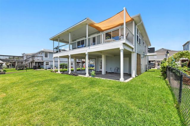 1127 Redfish Street, Bayou Vista, TX 77563