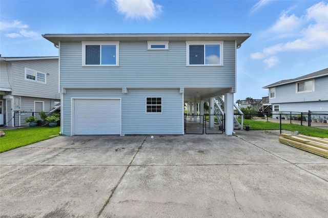 1127 Redfish Street, Bayou Vista, TX 77563
