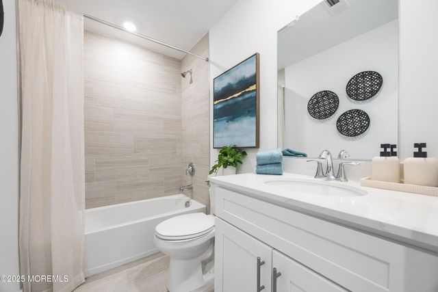 116 Fillmore Drive, Monroe, NJ 08831