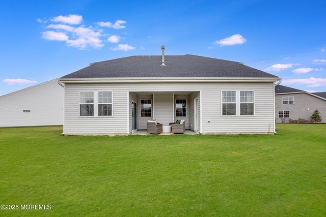 116 Fillmore Drive, Monroe, NJ 08831