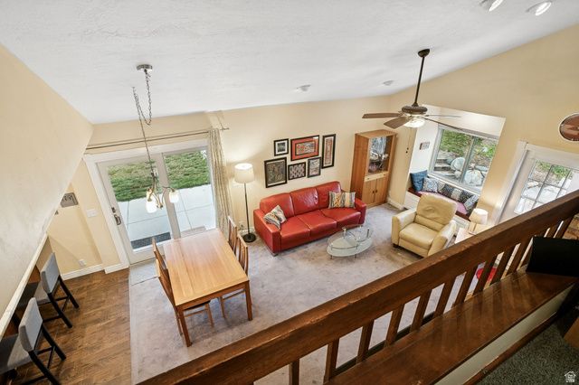 527 SHERIDAN CIR, Centerville, UT 84014