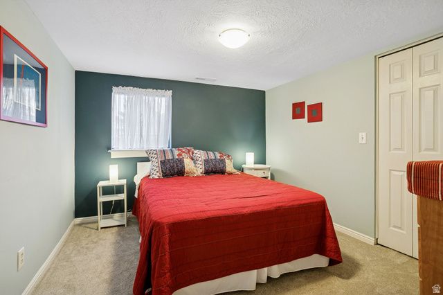 527 SHERIDAN CIR, Centerville, UT 84014