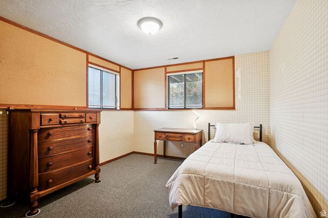 527 SHERIDAN CIR, Centerville, UT 84014