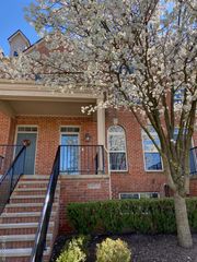 39615 Springwater Drive, Northville, MI 48168