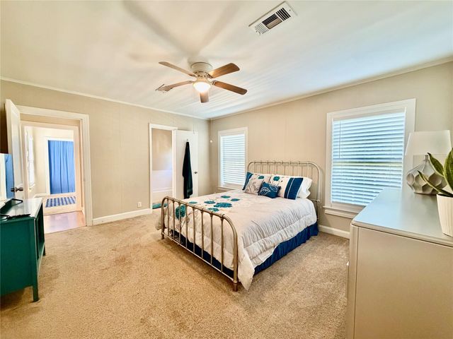 2401 Centennial Street, Liberty, TX 77575