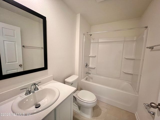 8279 HAWKES MEADOW Drive, Jacksonville, FL 32219