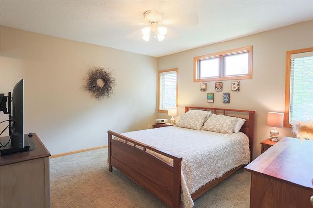 2400 Emerald Bend, Hudson, WI 54016