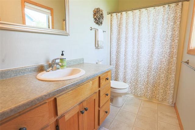 2400 Emerald Bend, Hudson, WI 54016