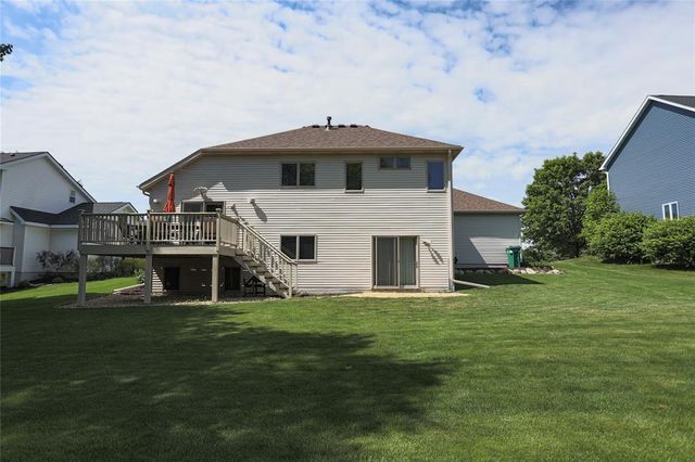 2400 Emerald Bend, Hudson, WI 54016