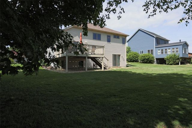 2400 Emerald Bend, Hudson, WI 54016