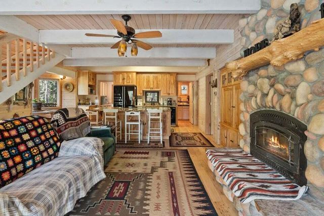 1584 Yale Creek Road, Jacksonville, OR 97530