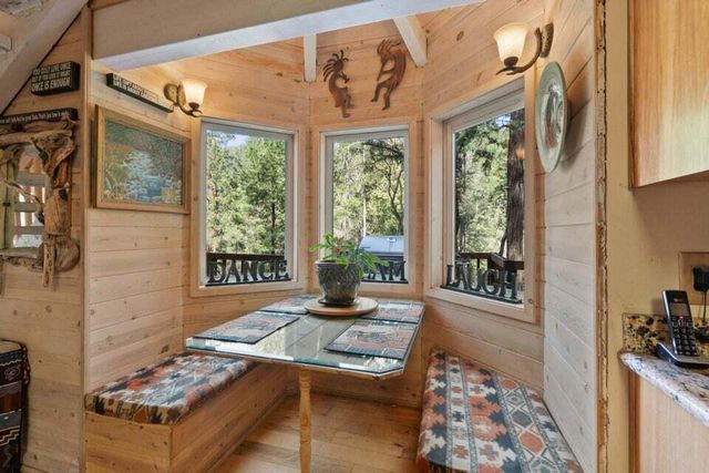 1584 Yale Creek Road, Jacksonville, OR 97530