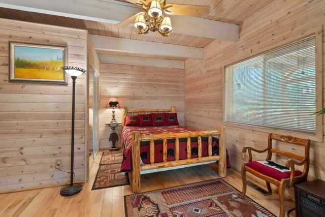 1584 Yale Creek Road, Jacksonville, OR 97530