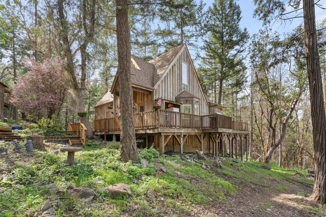 1584 Yale Creek Road, Jacksonville, OR 97530