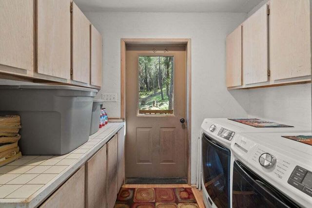 1584 Yale Creek Road, Jacksonville, OR 97530