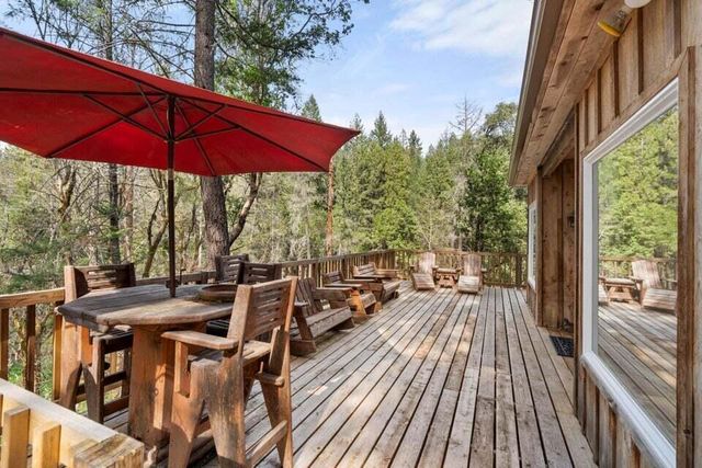 1584 Yale Creek Road, Jacksonville, OR 97530