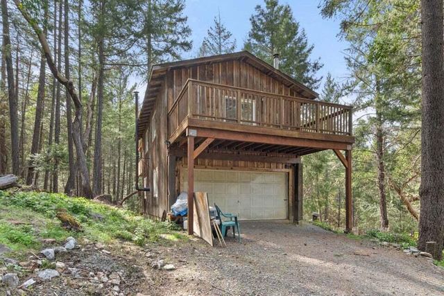 1584 Yale Creek Road, Jacksonville, OR 97530