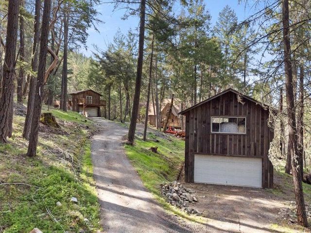 1584 Yale Creek Road, Jacksonville, OR 97530