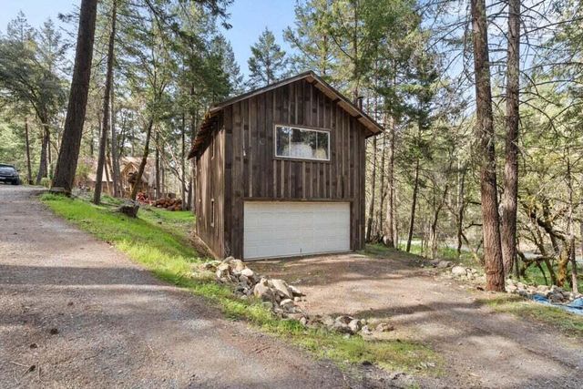 1584 Yale Creek Road, Jacksonville, OR 97530