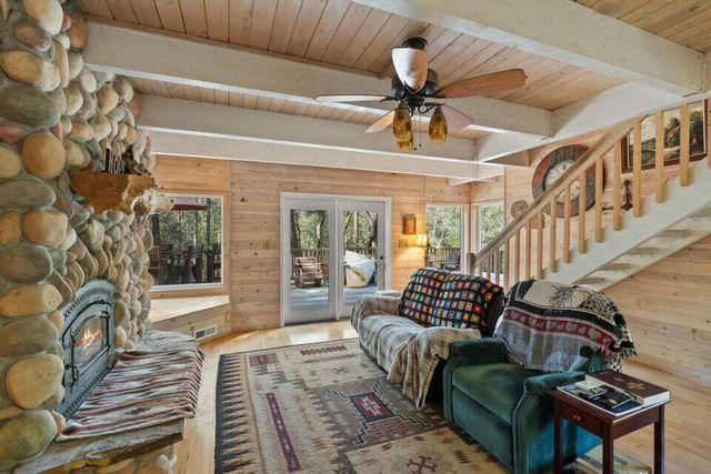 1584 Yale Creek Road, Jacksonville, OR 97530