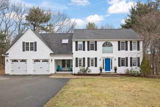 35 Padden Rd, Franklin, MA 02038