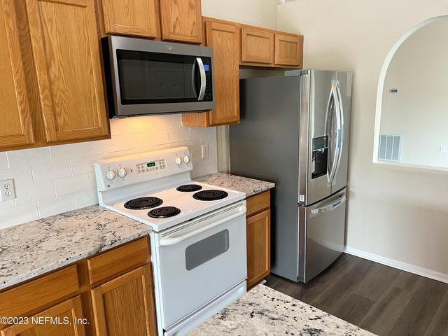 6580 GENTLE OAKS Drive N, Jacksonville, FL 32244