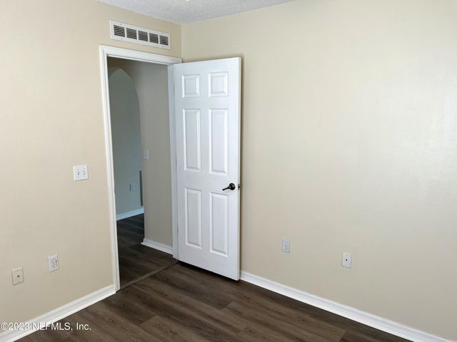 6580 GENTLE OAKS Drive N, Jacksonville, FL 32244