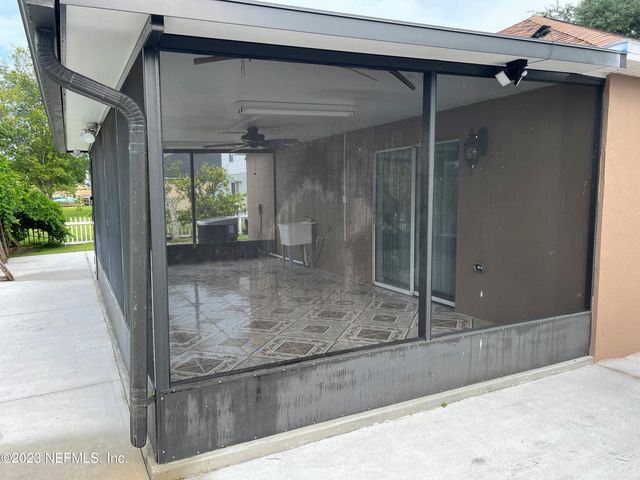 6580 GENTLE OAKS Drive N, Jacksonville, FL 32244