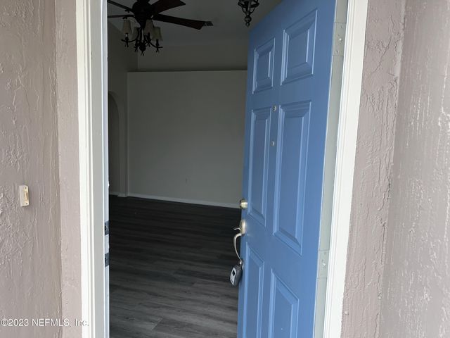 6580 GENTLE OAKS Drive N, Jacksonville, FL 32244