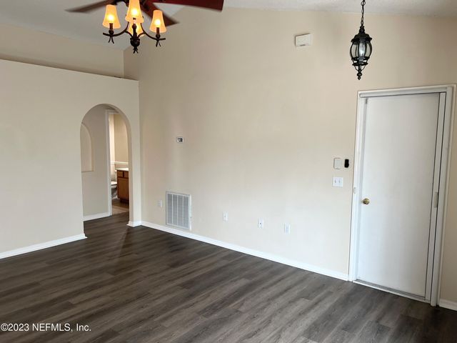 6580 GENTLE OAKS Drive N, Jacksonville, FL 32244