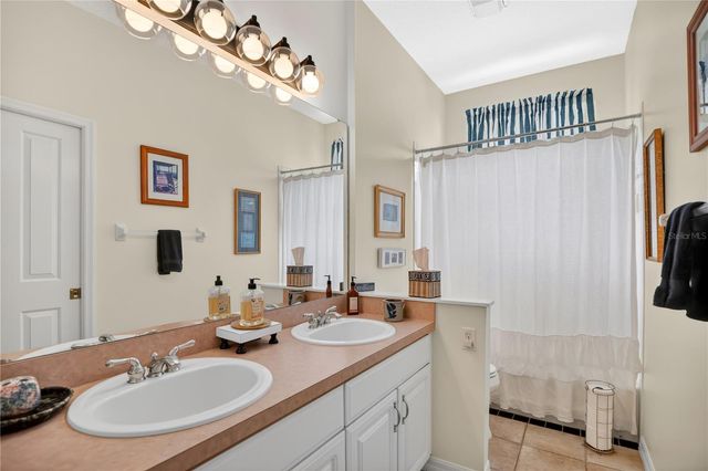 5237 CHISWICK CIRCLE, Belle Isle, FL 32812