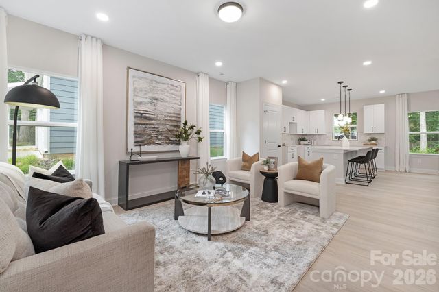 4015 Oakdale Road, Charlotte, NC 28216