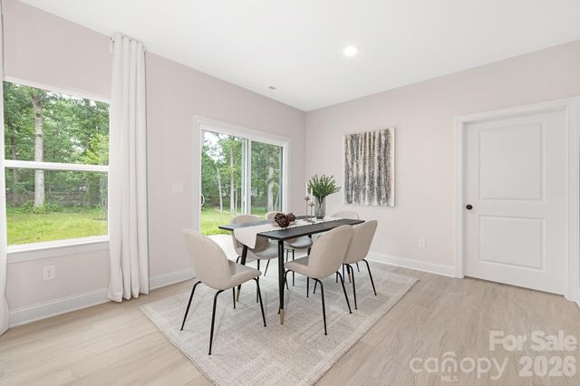 4015 Oakdale Road, Charlotte, NC 28216