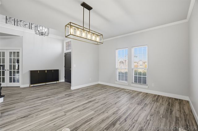 6909 E Galveston Street, Broken Arrow, OK 74014