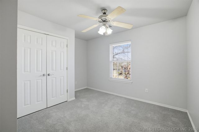 6909 E Galveston Street, Broken Arrow, OK 74014