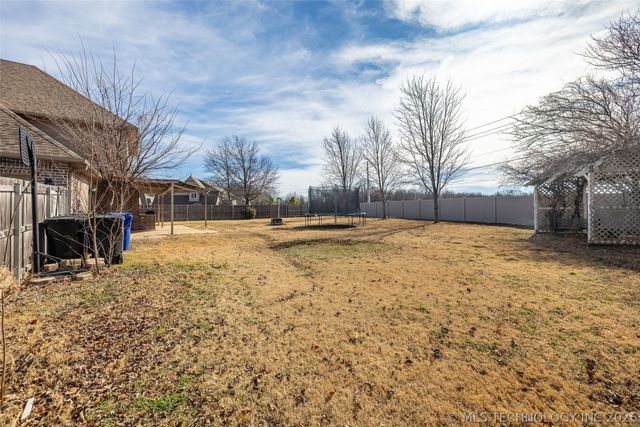 6909 E Galveston Street, Broken Arrow, OK 74014